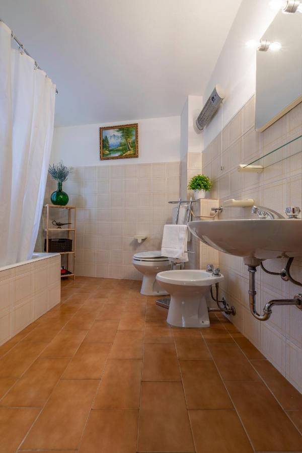 Il Terrazzino Sul Borgo 1 Apartment Bellagio Luaran gambar